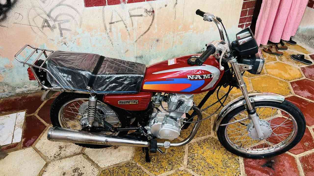 السلام عليكم
دراجه ادوات ايراني نامه موديل 23 دراجه جديده مكينتها بلباكيت مامفتوحه لا تنقيص ولا تبخير صبانه مامحطوط عليها

مكينتها نامه شلامجهه الاصلي 

لايت عينه كهربايات كلها شغاله 

السعر 625 وبيها مجال

مكان بني منصور قضاء الصادق

***********
