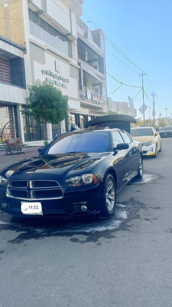 جارجر SXT 2014
فول مواصفات وارد كندي عداد 260
لون اسود 
سلايد روف
كير طيارة
غرفة عسلي جلد تدفئة بالكشن امامي+خلفي
شفتات ستيرن 
شاشة كبيرة 
كير ومحرك بحالة ممتازة
الحدادية 70‎%‎
السيارة حادثها جاملغ بدون ايرباك وفحص السونار هو يحكم 
رقم اربيل باسمي 
تحويل ثاني يوم 
السيارة استخدام شخصي صارلها اكثر من 5 سنوات عندي ما مشتغلة خط 
عداد المسافة 171 ميل قابل للزيادة

السعر 160 قابل للتفاوض
التواصل فقط على الرقم ***********
غير متواجد عالفيسبوك
مكان السيارة - السماوة
