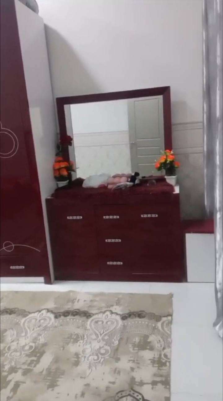 غرفة نوم تركية جديدة استعمال قليل ضخمة ثمانية قطع السعر 450 الف الشراي يراسلني خاص


**إذا كنت صاحب هذا الإعلان وتريد حذفه لأي سبب، رجاءا أرسل رسالة إلى الدعم الفني**