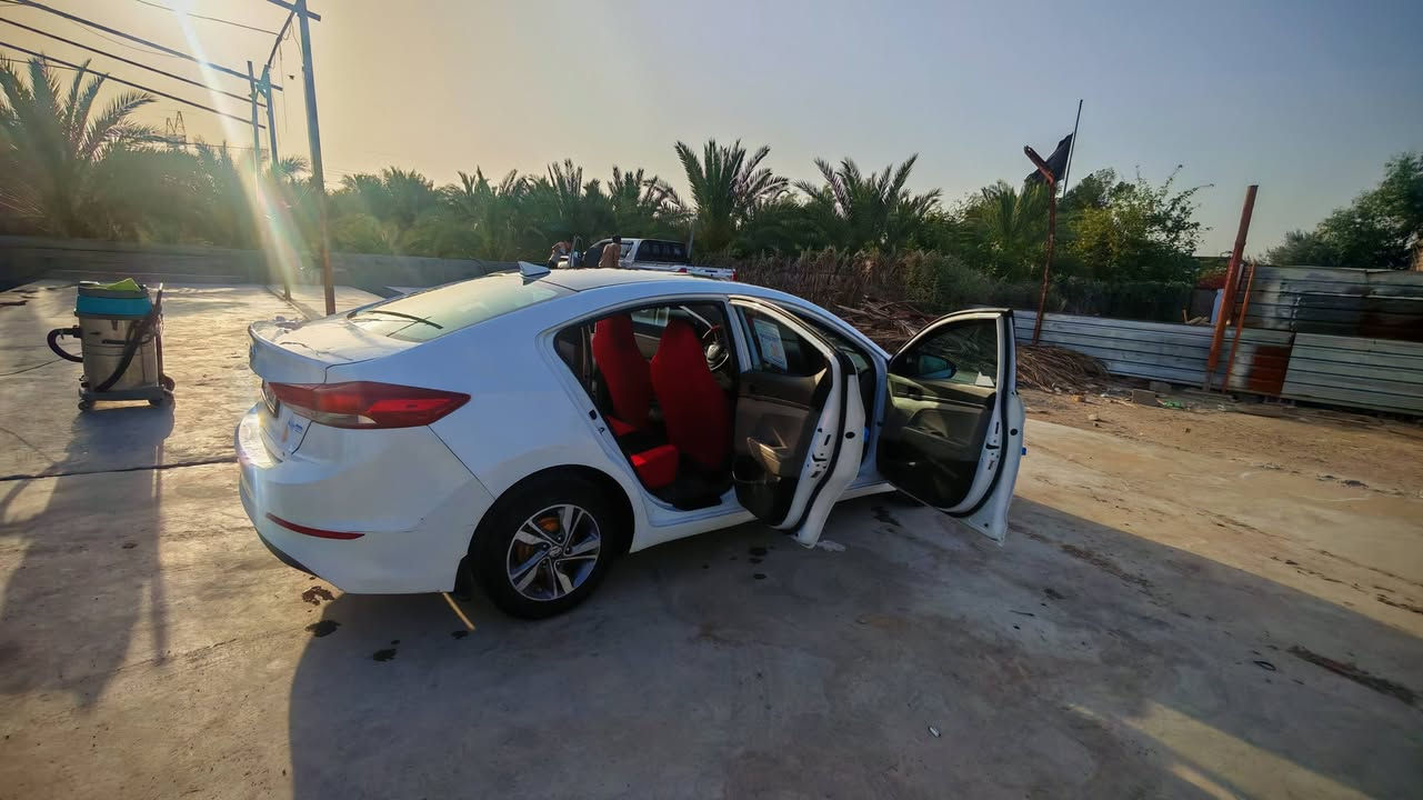 النترا 17 وارد امريكي محرك 2000 دوش جديد محرك وگير مكفول بيهه مكانات تقشير صبغ خفيف للبيع او مراوس بأحدث  بيهه ضربه خفيفه يم تانكي بنزين رجع عليهه ستوته ومسويهه مكاني البصرة الهارثة كرمه علي ***********
