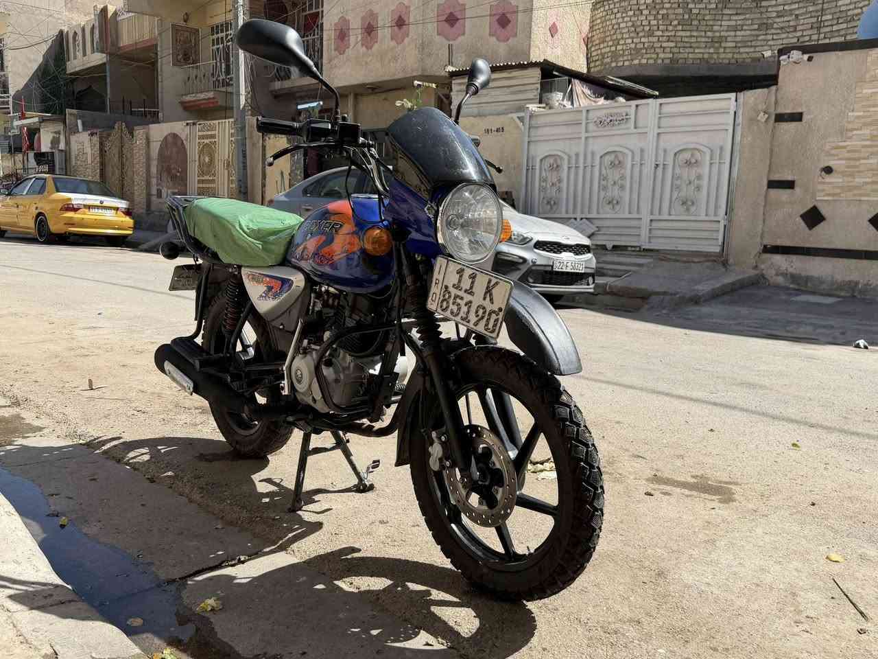 السلام عليكم بوكسر موديل 23 نازله 24 مرقم لوحه وسنويه باسمي تحويل ثاني يوم ( مكفوله كفاله عامه) دراجه برغي مابيه نقص مكاني الحريه
***********
