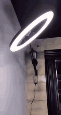 للحلاقين الي يحبون الديكور متوفر رنك لايت جداري   رنك لايت جداري ( تعل...