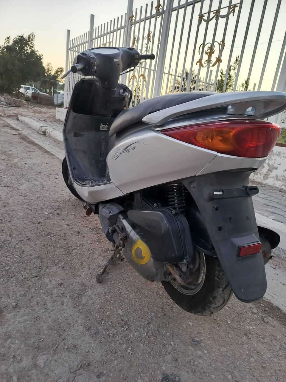 سلام عليكم دراجه بريز للبيع ماخذه رنبه كله شغاله وبلاديه السعر 600 وبيه مجال للشراي مكان بلديات رقمي ***********
