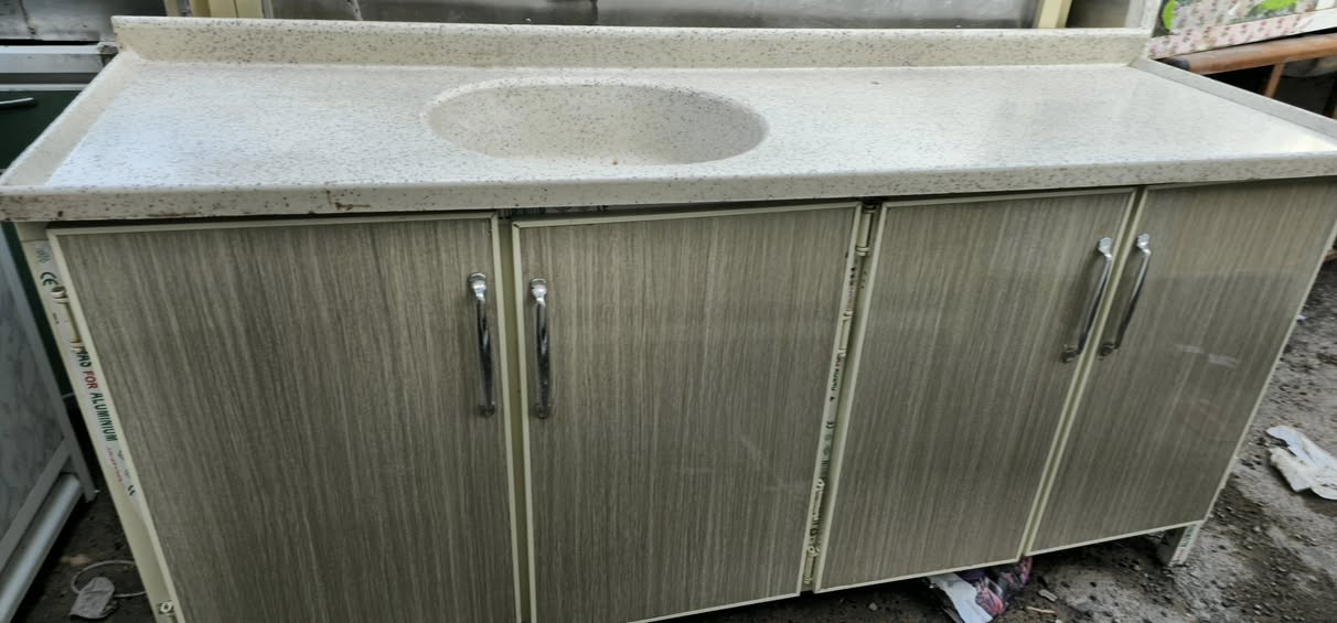 نبدل كاونتركم القديم مع كاونتر مستخدم أو جديد من عدنا
كاونتر مستخدم سطح مرمر تركي نظيف جدا بدون معلق
قياس مترين
سعره ٢٠٠ الف 
مكانه كربلاء حي النضال قرب بيت المختار محمد داهي
نهايه شارع سوق حي البعث (الكراج الاخير)

*********** واتساب 

تابع البيج المستخدم لمزيد من العروض
https://www.facebook.com/share/1Am2wx1tDo/

https://www.facebook.com/share/1Am2wx1tDo/
رابط البيج للجديد
