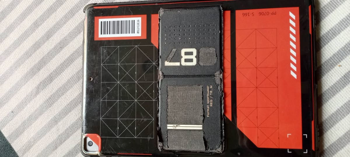 السلام عليكم 
ايباد تسعه مناسب64 GP
ما بي ولا شخط دكمه مال تشغيل عطلانه وبدلتهه فقط الايباد جديد بمعنى الكلمه السعر 150 وبي مجال للطيبين اتصل وتدلل 
***********
