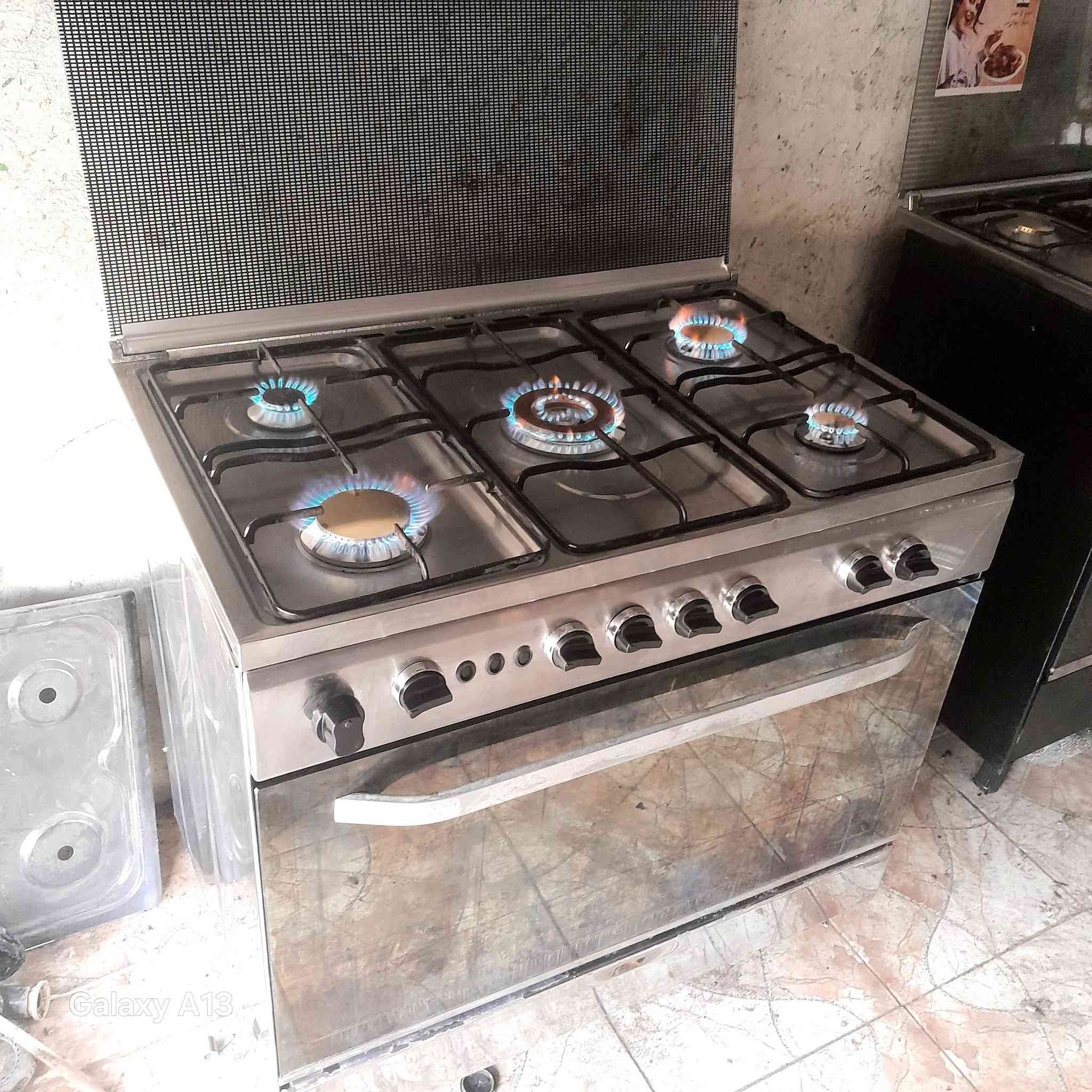 يالله طباخ فرش مصري استيل باب اول اخو الجديد كوله شغال وعلى الفحص العنوان حي النداء شارع المكاتب وتساب مازنجر موجود ***********
