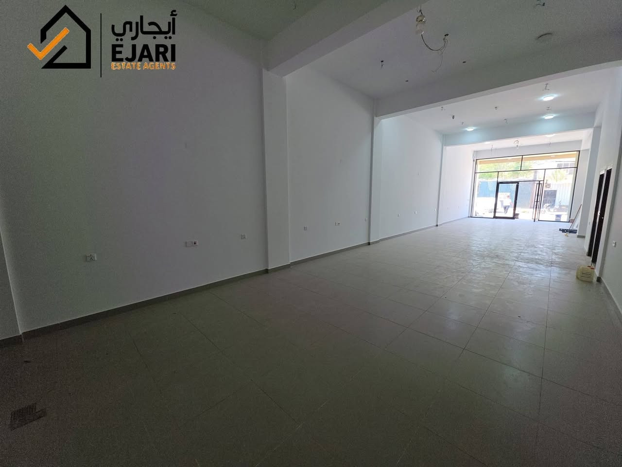 اعلان ايجار تجاري 
Ejari  إيجاري 
يوجد بنايه في منطقه المنصور حي العربي شارع السايدين مقابيل مطعم حجي حسين موقع جدا ممتاز البنايه ٣ طوابق  مساحه ١٤٦ متر تصلح شركه او مركز تجميل البنايه مجهزه منظومه حريق +سلم طوارئ +يوجد مكان للوقف السيارات 
تحتوي نظام قاعات  و كل طابق يحتوي صحيات  
للاستفسار  ***********
اذا مهتم بالسعر اكتب رقم 16 سوف يتم الرد خلال ثواني 
نقدم خدمه  اداره العقارات في جميع مناطق بغداد في حاله انك مشغول او امسافر وماعندك وكت اتابع البنايه او اي عقار يمنه الحل ايجاري بديل  
يلبي طلبك وانت مكانك بطرق حديثه 
او زيارتنا الى موقع الشركه في حي الجامعه الفرع مقابيل كليه الاداره والاقتصاد فرع مدرسه المباهج👇
 https://maps.app.goo.gl/uwkk4QPYd5EgivjP8?g_st=iw

 للمزيد من العروض يمكنكم الانضمام قناه التلكرام👇
https://t.me/omarEjari

وتساب 👇 فقط رسائل 
https://iwtsp.com/9647754445448

 التيك توك 👇
https://www.tiktok.com/@ejari86?_t=8V089pzmx7t&_r=1

 قناة  YouTube 👇

https://youtube.com/channel/UCPxpJjtiuOb1RoTmh_X9cZQ

#iraq #baghdad #kurdistan #iraqi #properties #property #investment #openhouse
#propertyinvestment #luxurylifestyle #apartment #sold #rent #apartments
#عقارات_المنصور #للايجار #ايجار #مجمعات #شقق #إيجاري #الجامعه  #المجمعات #شقق #سكني #اليرموك  #السلام #اليرموك #الجادريه #تجاري #الداوودي
