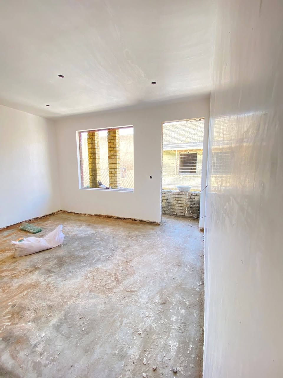 السلام عليكم كادر جص وبياض من الموصل من  اربع خلفات شغل مصاطر شغل سريع ونضيف مبيت بنفس موقع العمل ***********ومن الله التوفيق
