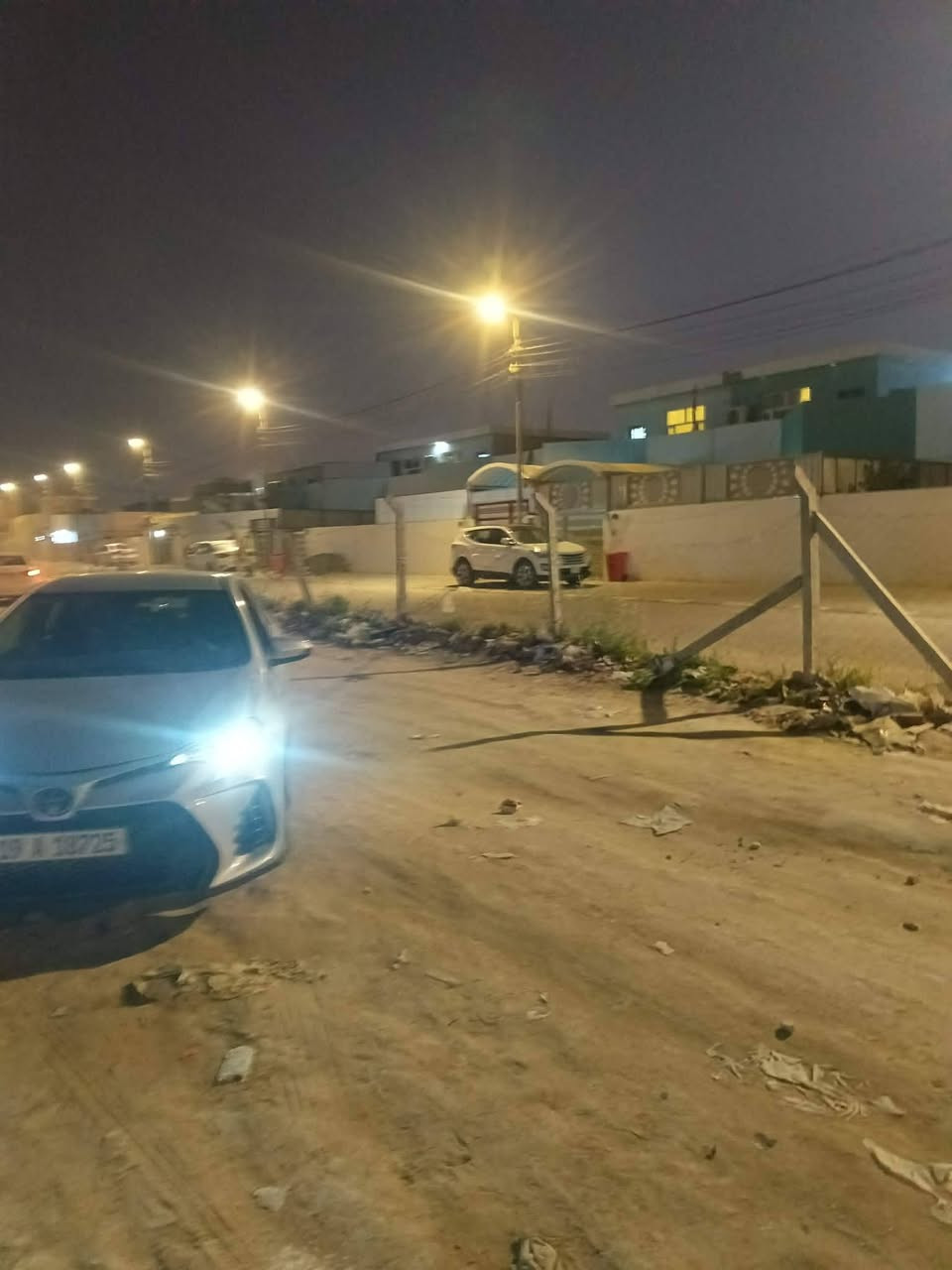سلام عليكم عرصه بنداء ١٠٠ متر شارع ٢٠ شريط موضفين مقابيل مجمع كرار  قريبه جدن علا شارع مجمعات وكافه خدمات موجوده بسمي عرصه مداور ثاني يوم عرصه مكفوله سعر مطلوب ٤٩ وبيه مجال بيع مستعجل ***********
