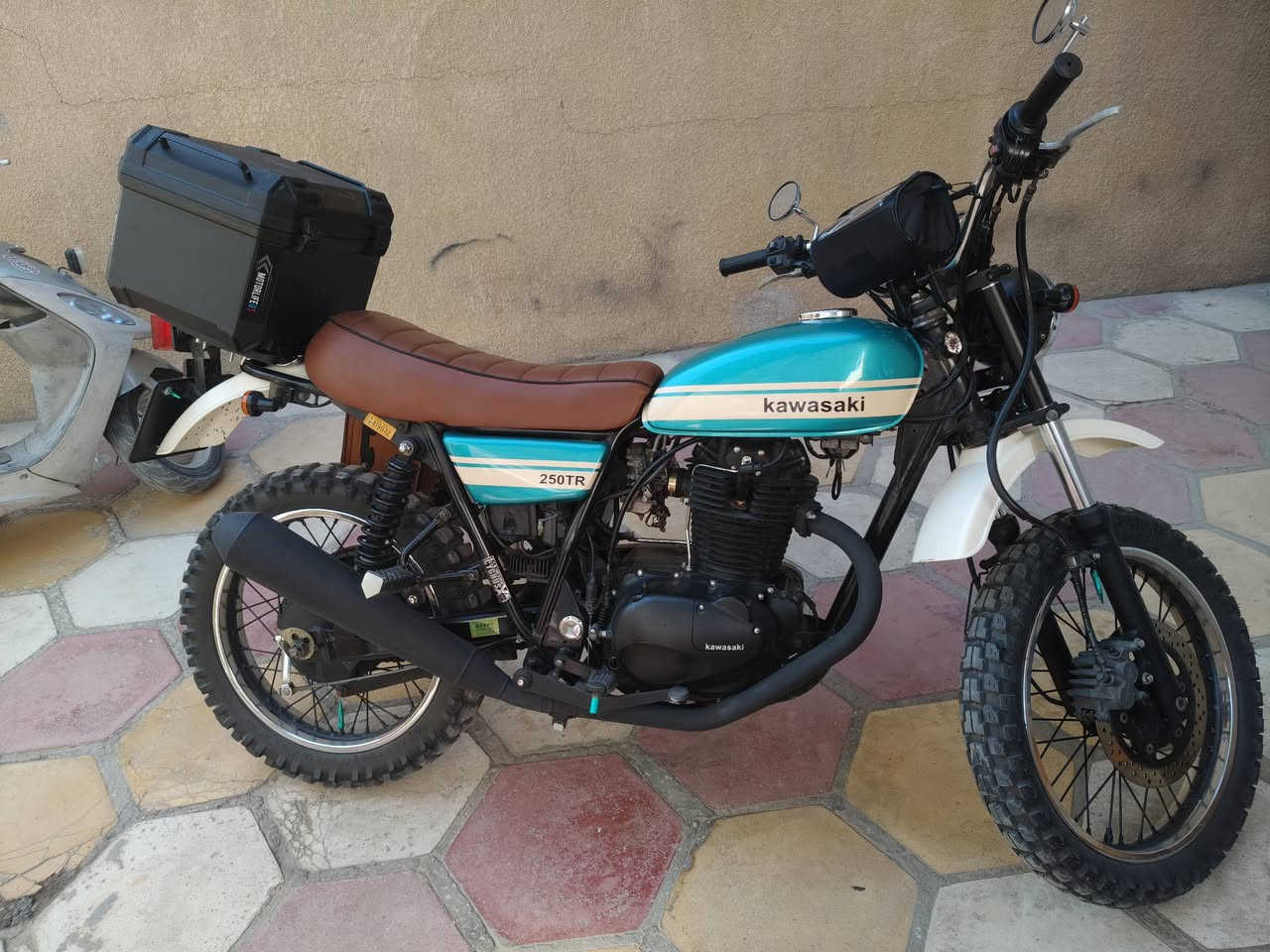 سلام عليكم
للبيع كاوسكي تي ار محرك250 الدراجة نضيفة جدا أوراق سكنر مكاني كربلاء سيف  
السعر مليونين ***********   ***********
