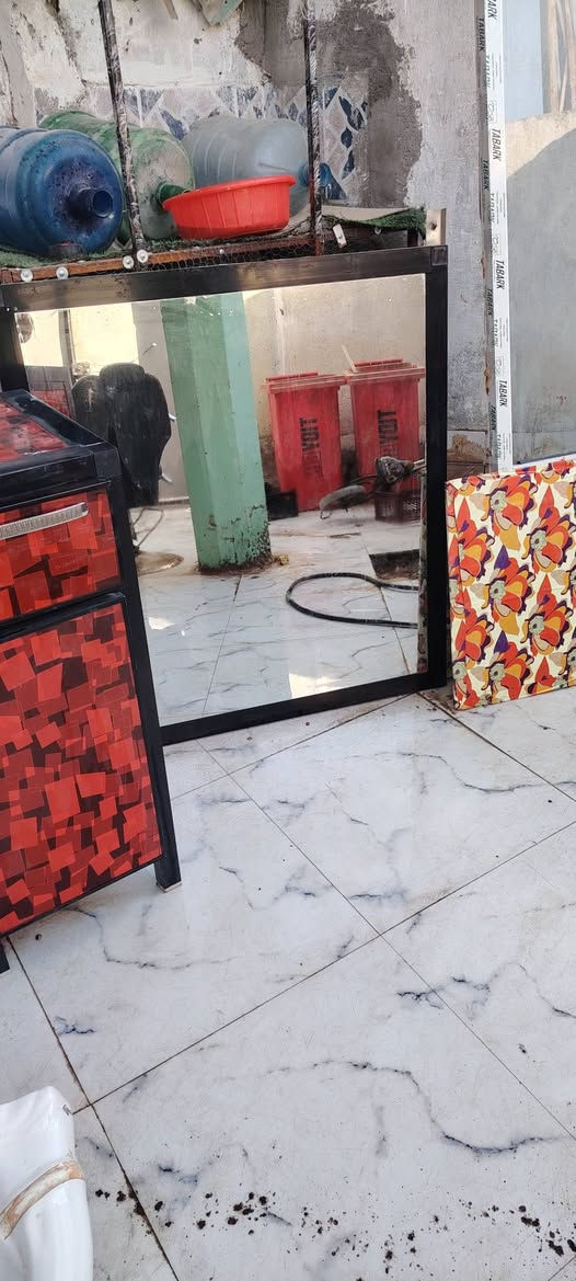 كرسي حلاقه + جام خانه +سقف ثانوي وجداري +ميز هوا ومرايته مال حلاقه للبيع


**إذا كنت صاحب هذا الإعلان وتريد حذفه لأي سبب، رجاءا أرسل رسالة إلى الدعم الفني**