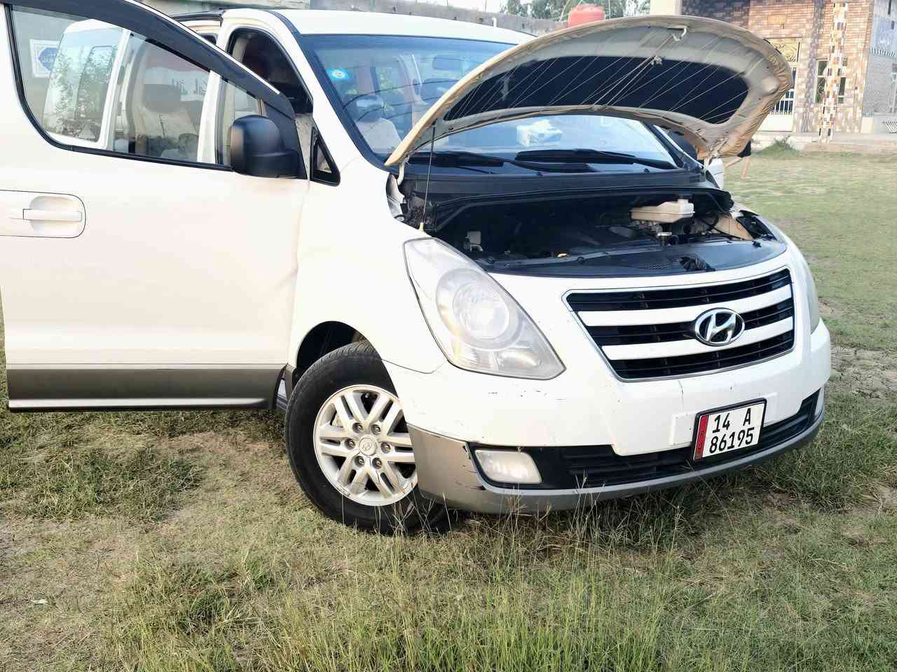 سلام عليكم ورحمة الله وبركاتة  إقراء المنشور اله تخابر رحم الله والديك  
سيارة ٢٠١٨ بيه ضربه جدا جدا بسيطه مسويه ربيع ابو البصره الي يعرف ربيع يعرف شغله شرط جاهزه اخر حبايه محوره مكينه ١٢ قبق اسود المرغوبه( ٤)دسك  رقم نگليزي بسمنه 
مصفره هيئة وضريبه دوشمه كامله كشنات وتنته وتكم  وارضيه  شاشه لمس   حداديه تخم تاير ويل كب المرغوب ماتحتاج فقط گاز وسايق شوف الصور وحكم درع تبريد تدفئه مكان السيارة سيددخيل السعر ٢٣٠وبي مجال   على التعليق ماجاوب لان ماعندي نت دائمآ  اتصل وبخدمتك ***********
