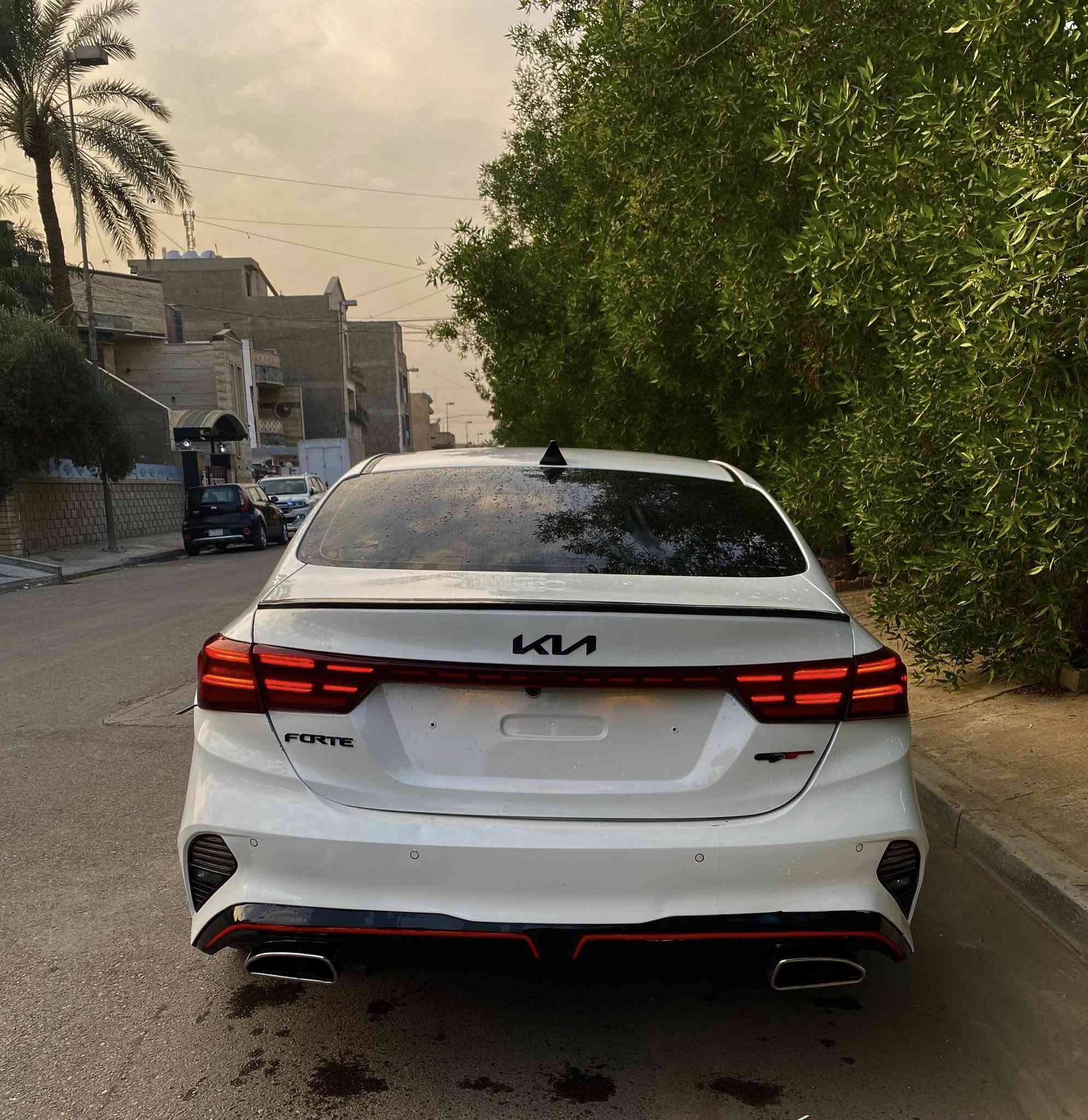 السلام عليكم للبيع 
KIA FORTE GT LIMITED 2024
وارد دخول جديد رقم بغداد
ماشيه 36مشي امريكا
دخول بصمه ذكي
نظام ترحيب اضويه يدات
تشغيل عن بعد 
بصمة ابواب
حجم المحرك1.6T✈️  
كير دبل كلج (dct)
202 حصان
شاشة كبيرة اندرويد اوتو
 Apple Car Play
سايد بريك بصمه
اوتو هولد Auto Hold
حساس ضغط الاطارات 
 كامره دواره خلفيه 
رادار امامي 
 اشاير في المرايا+رادرات جانبية و خلفيه و اماميه 
حساسات خلفيه
نقطه العمياء
قيادة ذاتيه 
تحديد مسار
مثبت سرعه 
توقف ذاتي
تبريد شاشة + مناخ منفصل  
كشنات جلد تبريد تدفئة 
اشاير بالمري 
لدترحيب 
لد امامي LED
لد خلفي LED
جنطه كهربائي فتح اوتماتيك عند الوقوف خلف سيارة
ويل كب كروم  18
سبايدر خلفي
اوضاع قياده Drive Mode
نظام سبورت sport
 نظام نورملNormal
نظام سمارت Smart
تحكم ستيرن جهتين  
مع شفتات ستيرن رياضي
دركة سبورت مختومه (GT)
 بعد بيهة مواصفات الفول
صور الحادث خاص
165$
الاستفسار الأتصال او المراسلة واتساب
***********
