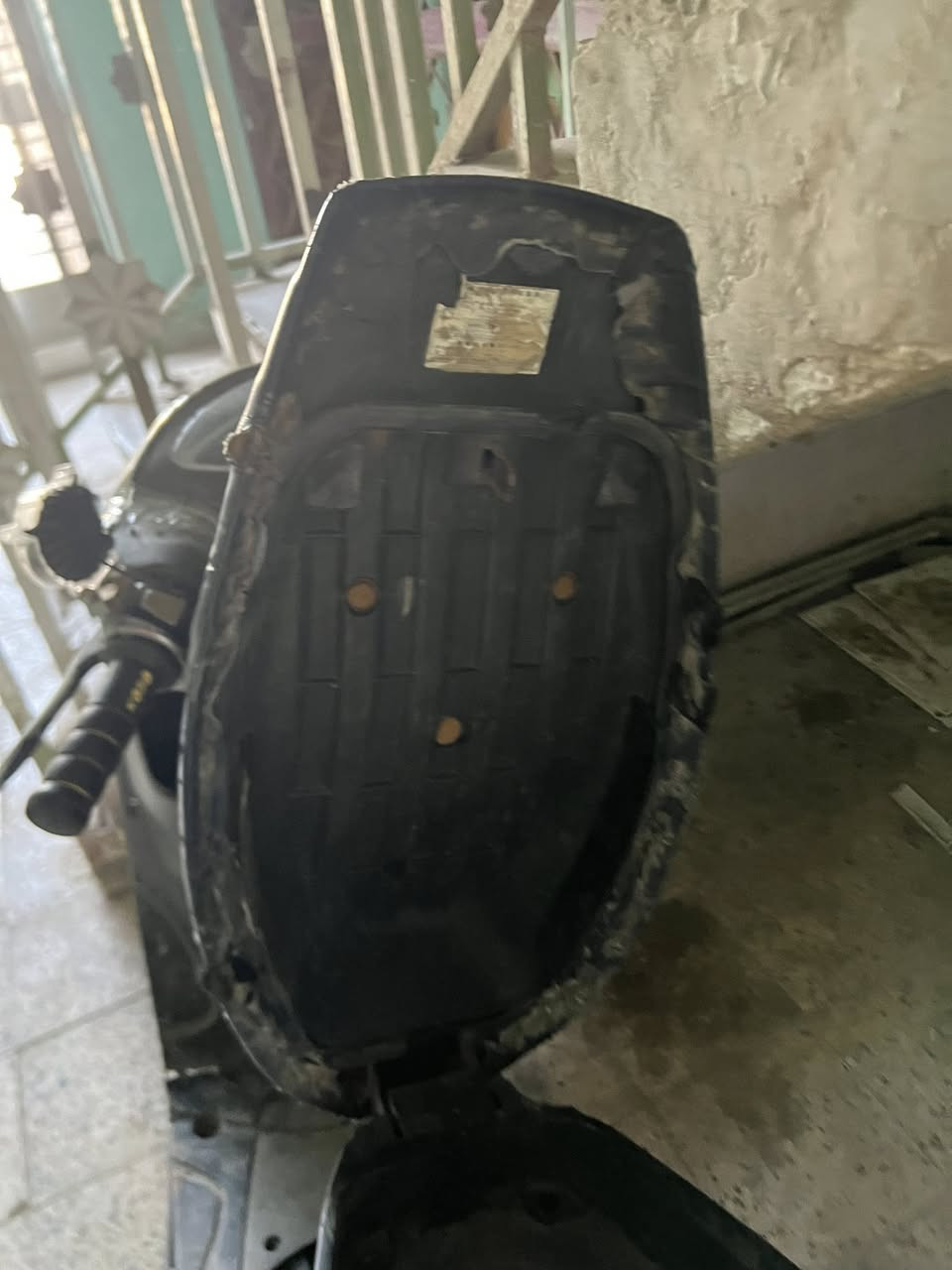 السلام عليكم ماكس عدله نضيفه مامفتوحه ضفيره جديده عقل بلادي سلف و هندر تشتغل دراجه نكره خير من الله و آكلج خلفي رياضي أشاير كهرباءيات شغاله من الطول للطول دراجه نضيفه نقصها بس كفرات كفراتها تعبانه و***********موجود واتساب السعر 550الف
