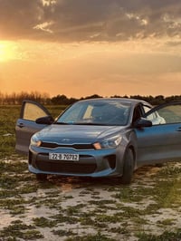 🚗 كيا ريو 2020 – نظافة ومواصفات حلوة  سيارة: كيا ريو موديل: 2020 اللون...