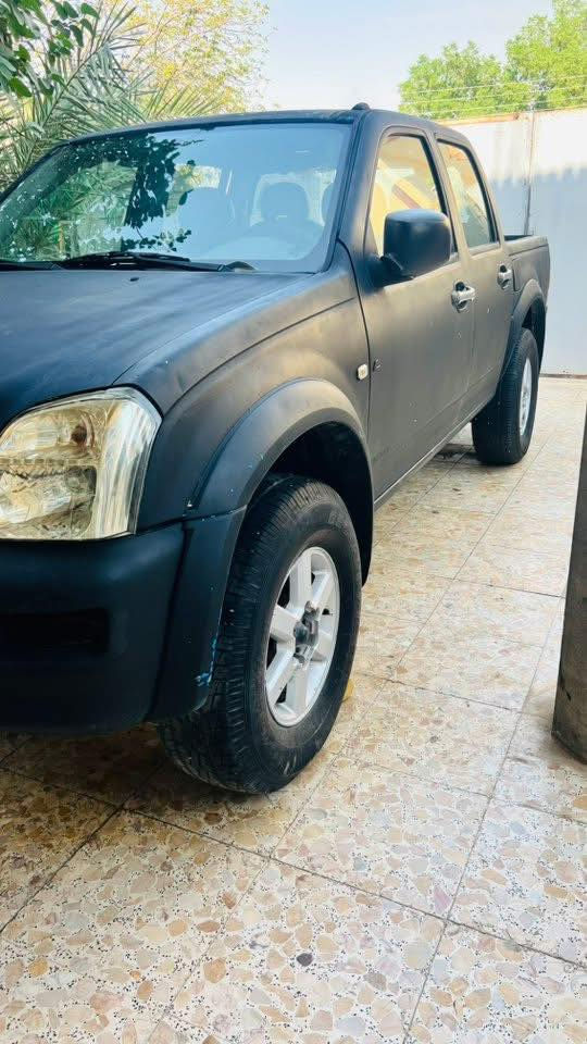 شوفرليت لوف 2005 مال مزاد الداخليه محرك بلاد كير عادي بس المحرك مفصخ لان بي كازكيت وبعد كملته بيها كتاب مزاد المحرك مكفوله من  الضربه  تخم تاير السعر 28 مكاننا ناصرية سوق الشيوخ ***********
