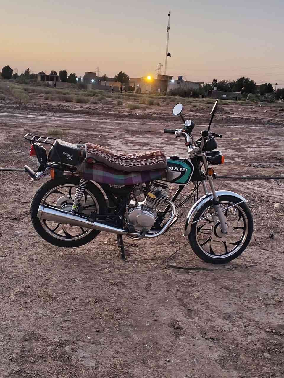 سلام عليكم البيع شاصي ارشه 20 والتعميره شلامجه بشهر الواحد كفاله الدراجه مكينه خرسه شلعه معدل فول نضيفه حيل كهربائيات شغاله جاهزه على اخر حبايه اوراق اصولي جدد حيل السعى900 وبيها مجال المكان واسط الكوت ***********
