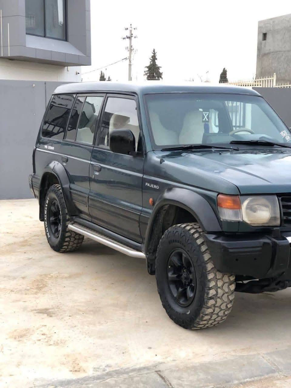 میستۆبۆشی باجیرۆ 2000 گێر ئۆتۆماتیک 
مه كينه وگيري بيلد V6 مەرخوب 
فول مواسەفات لمیتدد 
کارەبای کامل مەزبوت 
ئاوێنە کارەبا  و ئۆتۆ
چوار جام کارەبا 
قوفڵ مەرکەزی 
سڵایتە 
پاوەر ABS 
شاشە ئایپات
کامیرەی دواوە 
سوکان ڤۆلیۆم
ناوفۆرمیکا
گيچ ناوداژبل هه مووي ئيشه كات
تاقم ناوخورفه ي لؤك لؤكه
پێشو دوای جرکەی تیا نیە بەشەرت 
ماشاءالله له جواني و قەوەتی 
که ئه لي تاقانه ئه بيت وابي
سەیارەی معرەز نییە 
پاتری لۆکی لەسەرە 
سپێر لۆک نەبەستراوە
دەبڵ ئەک سلی لێکراوەتەوە لەکەڵێتی ئەتوانی لێی ببەسیت 
ئارم / براوه/ به شه رت
ده عامي بؤده عامي مه سره في نييه
ته نها فرؤشت

سـعـر : لە کۆمێنت داوابکە ڕاستەوخۆ بۆت دێت 📥 

گێر و مەکیەنەی بەشەرت 
هیچ کێشەیەکی تێدا نییە 

ژمارەی خاوەنەکەی 
***********
