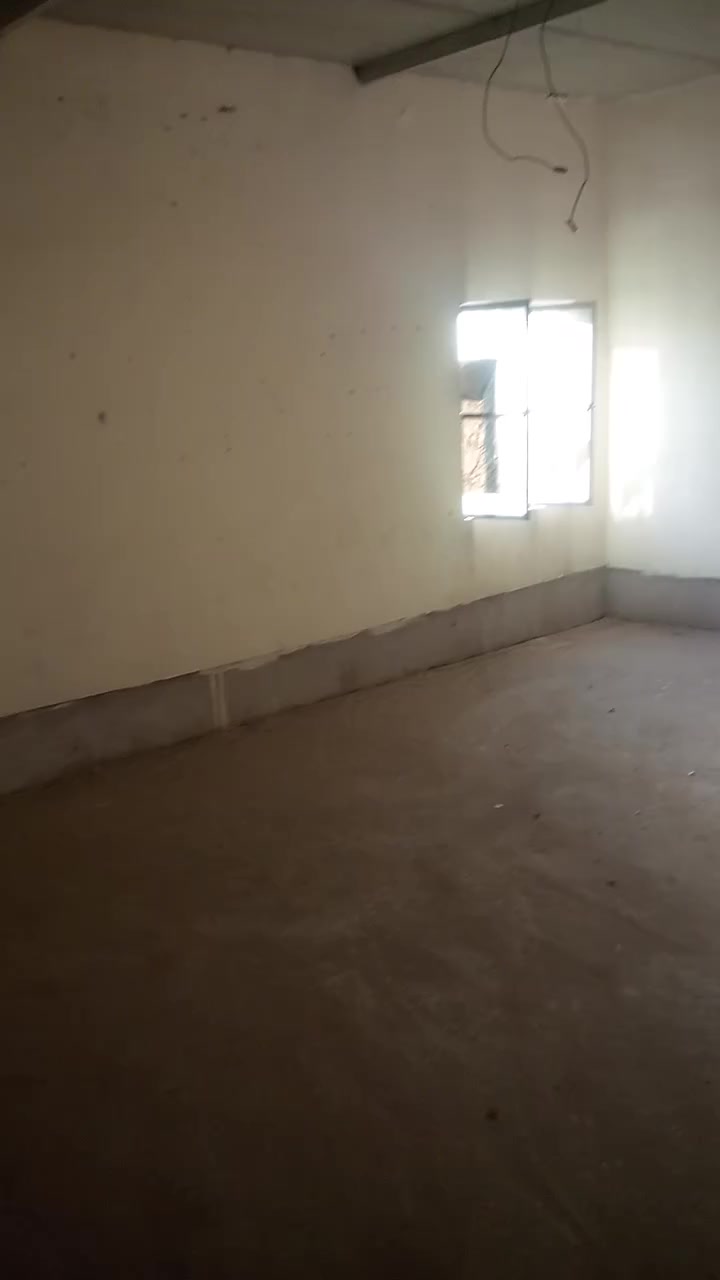 بيت البيع  ميت متر طابق ونص البيت متروك صار سنتين السعر ٢٥ موشراي لا يكسر بل سعر محتاج وجاي ابيعه الاتصال على الرقم ***********
