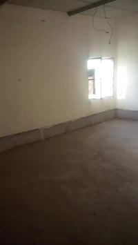 بيت البيع  ميت متر طابق ونص البيت متروك صار سنتين السعر ٢٥ موشراي لا ي...