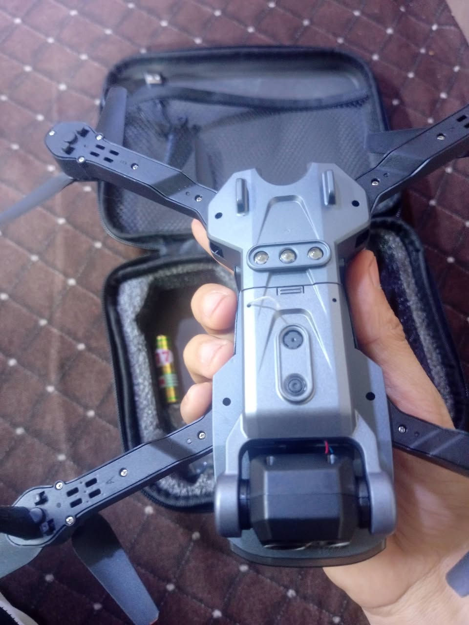 دروون جديدة للبيع 35 وبيها مجال *********** وتساب فقط
