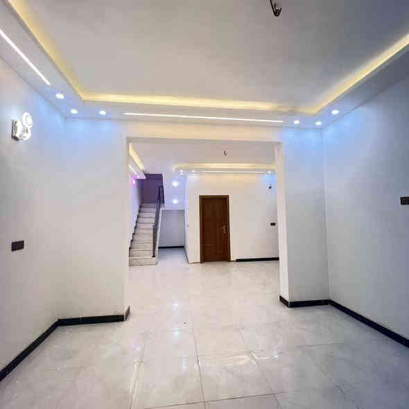 السلام عليكم يتوفر بيت للبيع المساحه 100متر في منطقه حي الزهراء خلف الجمعه افريحه خدمات كامله مي ومجاري وكهرباء وتبليط منطقه مخدومه بالكامل للبيت طابق واحد يحتوي على غرفتين نوم واستقبال وصاله ومطبخ وصحيات ومنور البناء طابوق  الاستفسار عن السعر
*********** ()***********
