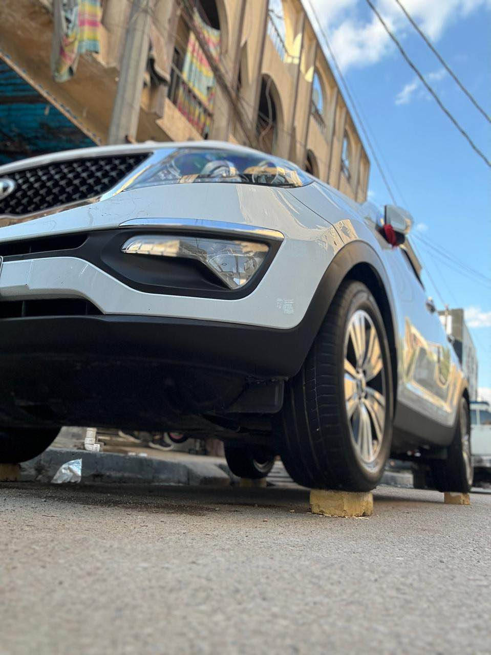 سلام عليكم كيا سبورتج 2016 خليجي وكاله الدوليه استلام شركه على ايد وحده من 2016 ماشيه 115km ممشه حقيقي وقابله للزياده  المحرك وكير. كفاله تخم تاير جديد منضومه زنون كامله اشاير بالمري ويل 18 كروم مري شفط لد نهاري ليلي شباك نحله بكلايت لد كامره حساسات خلفيه سياره بيه تبديل بنيد وقبق جنطه بدون صبغ او بدون دواخل حتى دعاميات بلادي بدون صبغ بس حادث بسيط او موجوده صور الحادث بدون ايرباك او بدون كلشي بسمي تحويل ثاني يوم السعر 150 العنوان بغداد الحريه رقمي للاستفسار *********** بغداد, العراق
