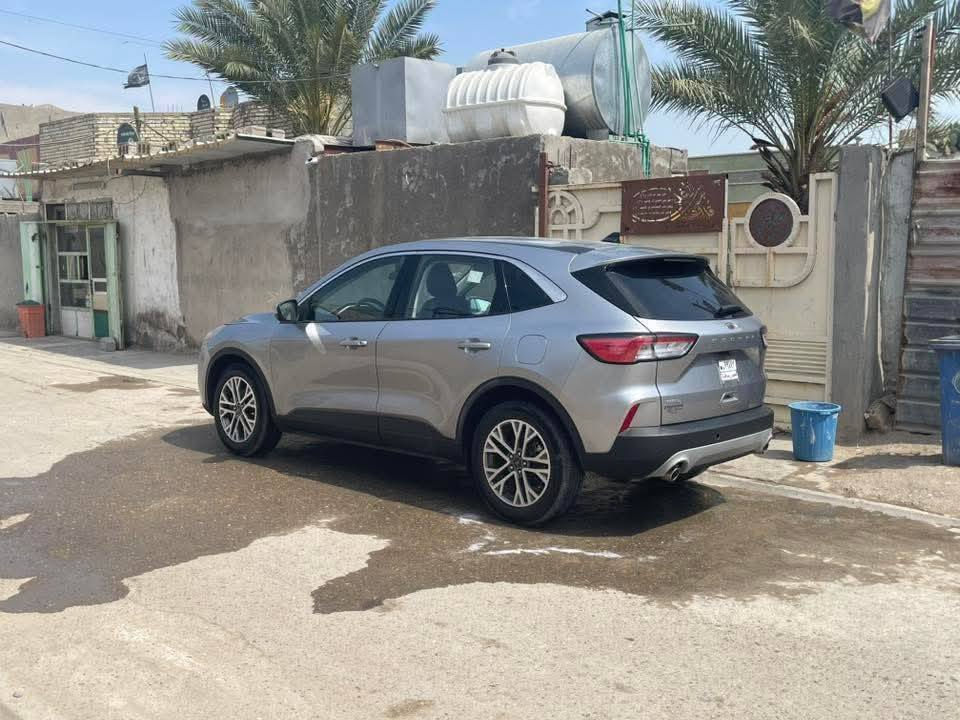 فورد اسكيب موديل 2022
رقم فحص موقت 
محرك 1500 تيربو 
18 الف ميل 
عنوان بغداد 
بيع بسعر مناسب  *********** بغداد, العراق
