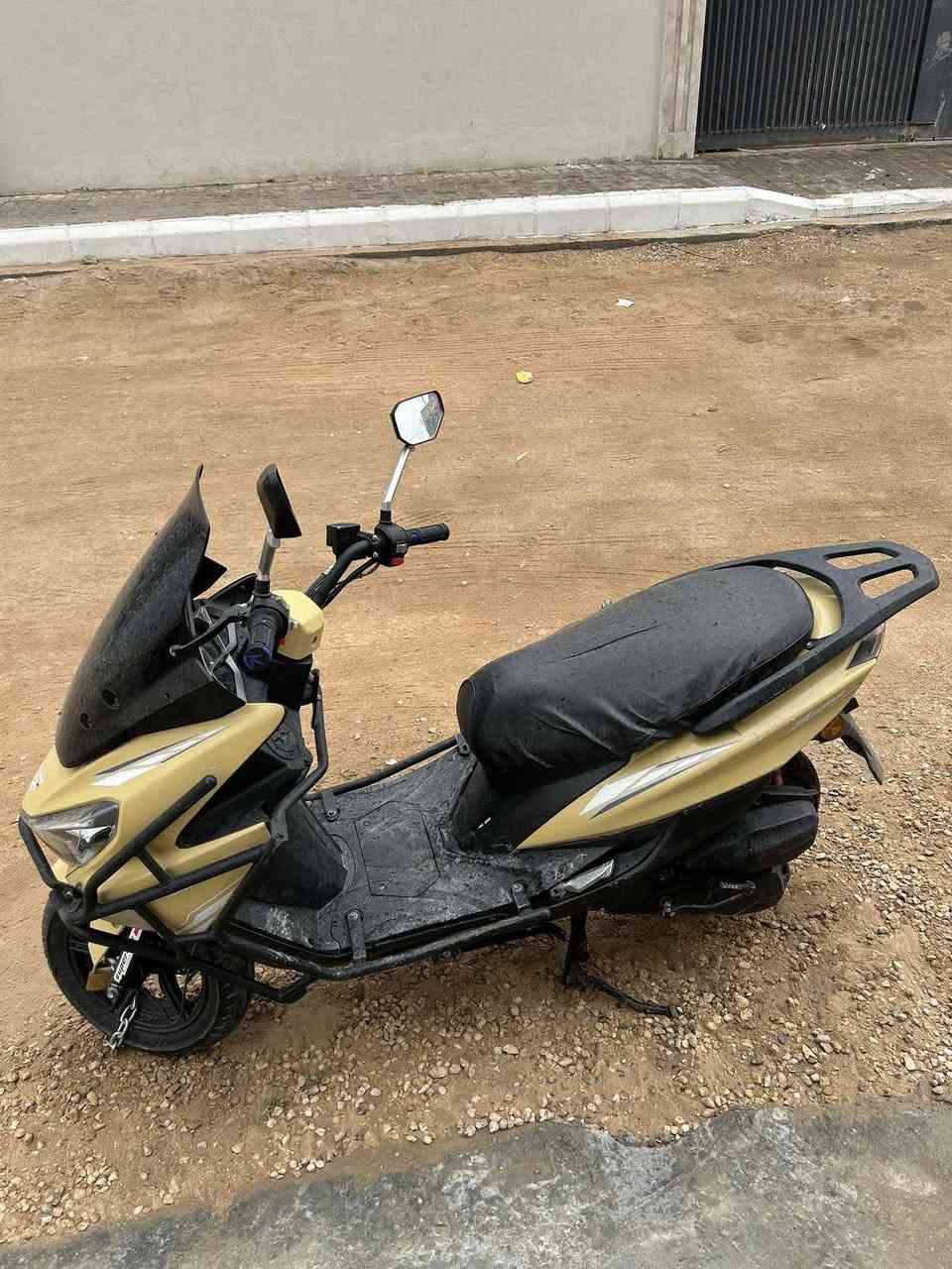 السلام عليكم دراجه سكنز للبيع موديل 2025 بيها عطل بسيط مجاي تشتغل مراوس او بيع بدراجه أربعه كير او ماكس الدراجه مامفتوحه العنوان كربلاء شارع مجمع الدره السكني للاستفسار المراسله على الخاص


**إذا كنت صاحب هذا الإعلان وتريد حذفه لأي سبب، رجاءا أرسل رسالة إلى الدعم الفني**