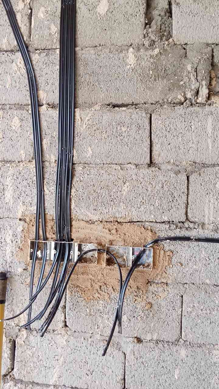 سلام عليكم اخوكم علي الكهربائي هذا جزء من عملي 
كافة التأسيسات الكهربائية  بوري وسمنس وظاهري
بأنسب الاسعار للاستفسار واتصال على هذا الرقم *********** واتصال على واتساب على الرقم الثاني ***********
