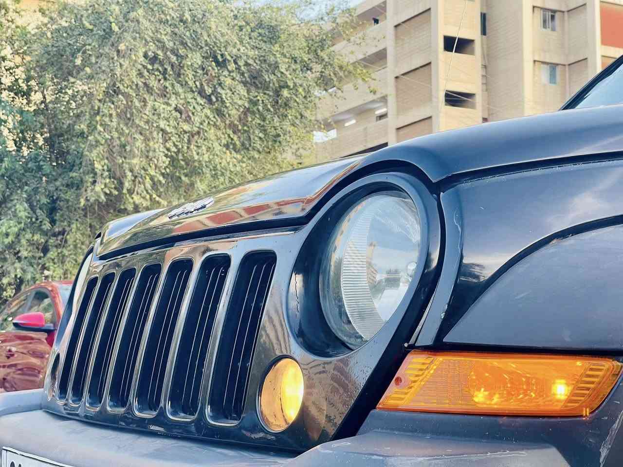 سلام عليكم         سعر 74$ 
   عندي جيب لابرتي  2006 للبيع 
رقم سليمانيه    تحويل مباشر 
تبريد ممتاز جدا   سياره نظيفه جدا  
تخم تاير جديد   غرفه كله جديده على لابلاد  
شاشه خلفي كامره    كهربائيات كله شغاله بلاد 
مكان سياره شقق الصالحيه بغداد 
هاتف ‭0771 566 9155‬
