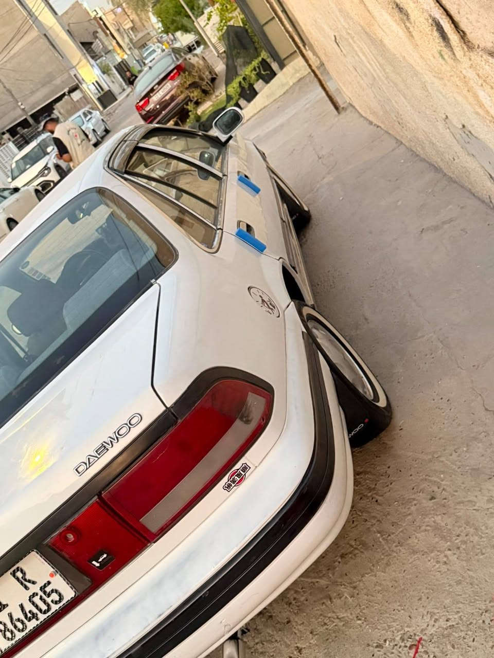 برنس 1995
بلاديه بدون صبغ
السيارة كير مكينه جديده
صدر اماميه خلفي جديد 
مكان حي الجامعه
السعر 48 بيها مجال
***********

