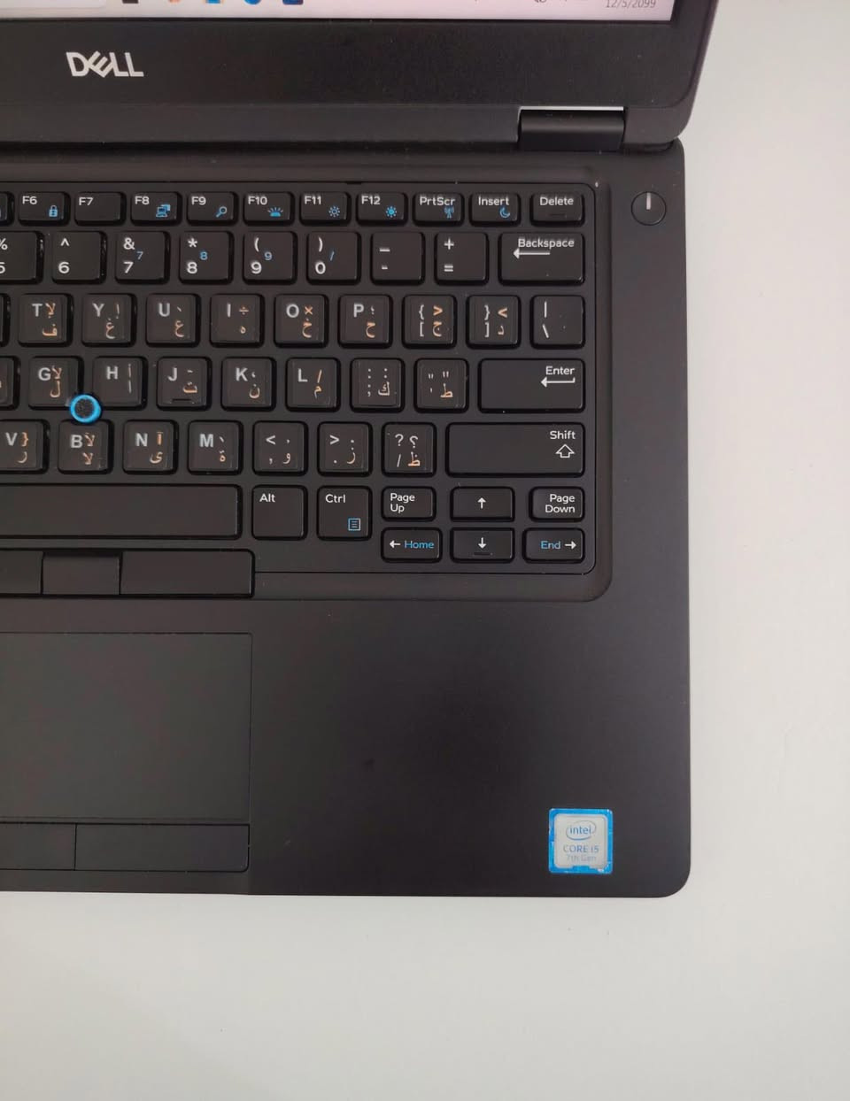العرض الاقتصادي الأقوى للدراسة والعمل المكتبي
💻 Dell Latitude 5490
إذا كنت تبحث عن لابتوب بمواصفات ممتازة، سعر اقتصادي جداً، وحالة شبه جديدة.. هذا العرض مصمم لك! جهاز من فئة الأعمال (Latitude) المعروفة بتحملها وعمرها الطويل.
### ⚡ المواصفات التقنية:
 * المعالج: Intel® Core™ i5 (الجيل السابع) فئة U الموفرة للطاقة والممتازة للاستخدام اليومي المستمر.
 * الذاكرة (RAM): بحجم 8GB DDR4 (قابلة للتطوير لسرعة أكبر مستقبلاً).
 * التخزين: 256GB SSD سريع جداً في الإقلاع وفتح البرامج (وقابل للتطوير).
 * الشاشة: 14.1 إنش بحجم مثالي للتنقل والدراسة.
 * كارت الشاشة: Intel Graphics داخلي مدمج (يقرأ حتى 4GB مع الرام).
 * النظام: ويندوز 11 برو (Windows 11 Pro) مفعل وجاهز للاستخدام مباشرة.
 * النظافة: جهاز نظيف جداً بحالة بلاد، نسبة النظافة (97% – 99%) 💯.
🔥 السعر الأقوى والعرض المتكامل:
💰 السعر: 250 ألف دينار عراقي فقط! (سعر لا يُنافس مقارنة بالمواصفات والنظافة).
🎁 الملحقات الهدايا المجانية:
 1. الشاحن الأصلي الخاص بالجهاز 🔌
 2. حقيبة لابتوب متينة 🎒
 3. ماوس (فأرة) هدية 🖱️
 4. التوصيل مجاني بالكامل لكافة المحافظات! 🚚
### 📞 للحجز أو الاستفسار: 
تلي:- @AASSM9 ، واتساب:- *********** 
القطع محدودة جداً بهذا السعر الاقتصادي! احجز جهازك الآن قبل نفاذ الكمية.
