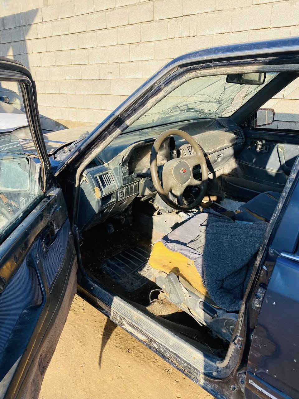 السلام عليكم للبيع كيا كبتل رقم صلاح الدين شرعي بالعلم سنويه خضره صدر منتهي كشر شوف العين السعر 650 للستفسار ***********
