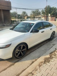 هوندا اكورد موديل 24 هايبرد سبورت مواصفات معروفة ماشيه 40 الف فقط البن...
