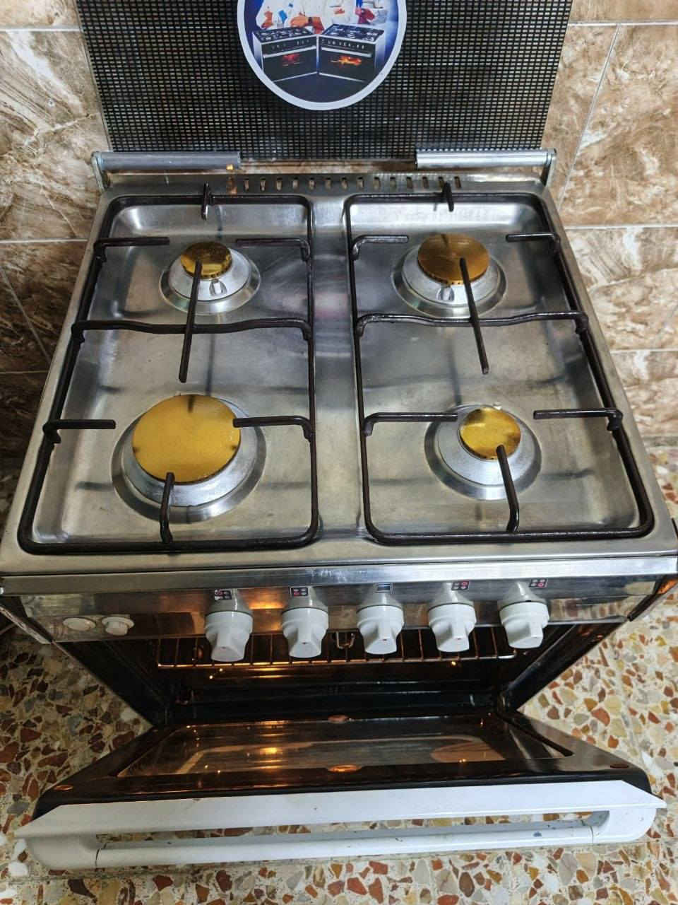 بسعر مناسب او مراوس 
يونفيرسال مصري قواعد بوتات طباخ بلادي وكل شغال جداحات كلوب داخلي افران فوك جوه نار زركه وبسعر مناسب جدا استفسار واتساب ***********
