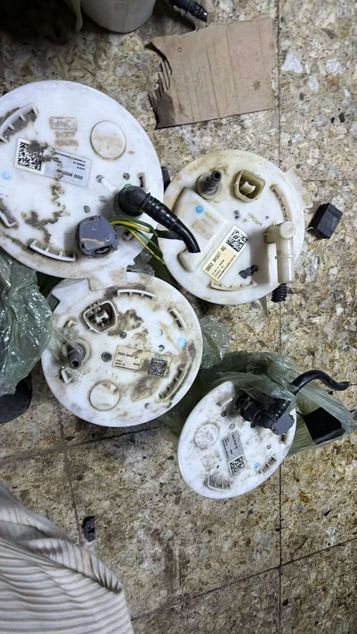 السلام عليكم شباب
وصول منظومه كامله فورد فيرجن من موديل ٢٠٠٨ الئ ٢٠٢٣ 
اصلي تفصيخ مع التوصيل السعر ٥٠ الف  عرض ٥٠ الف اصلي 
الاتصال /***********
عنوان بغداد الغزاليه
