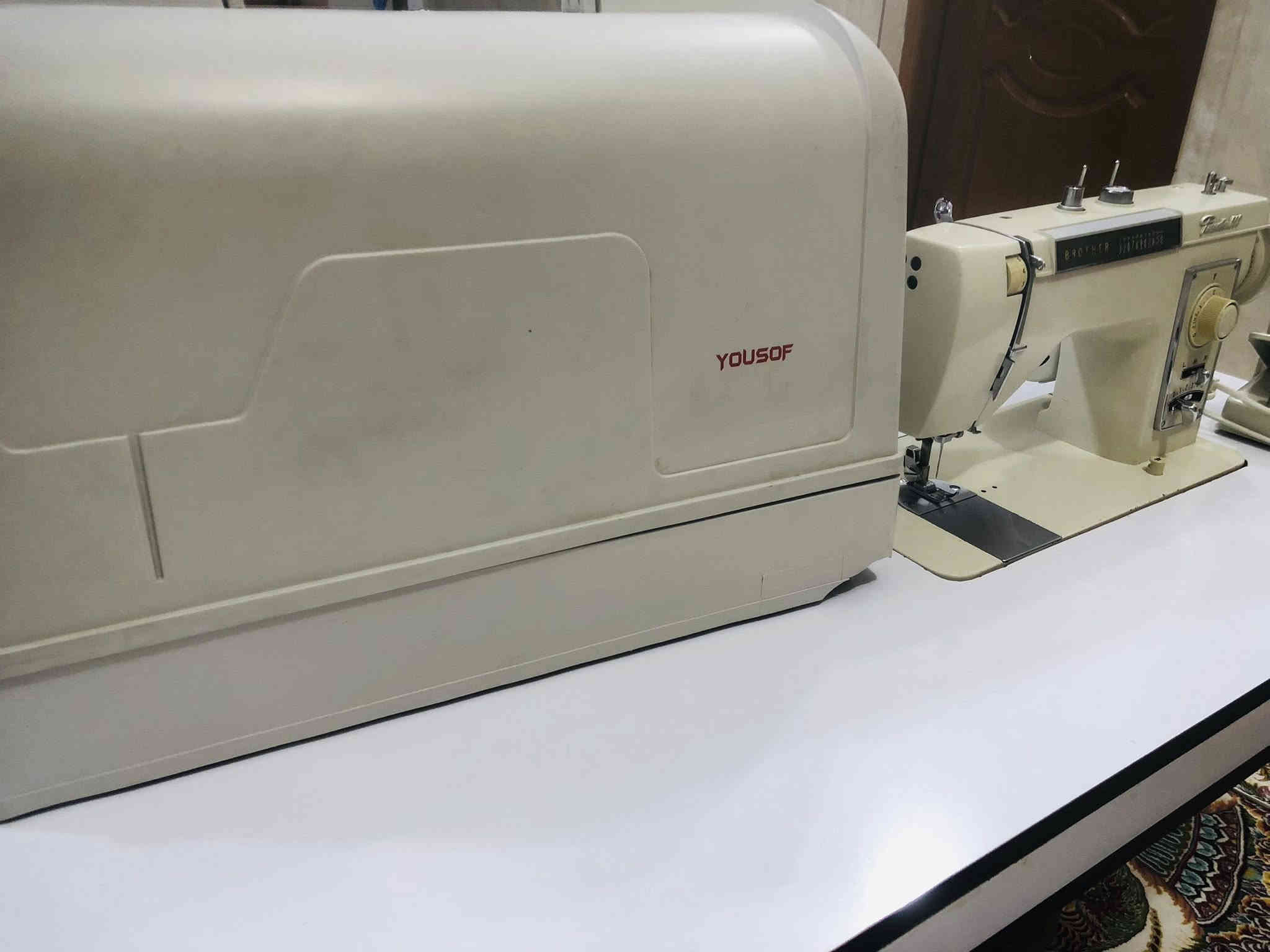 مكينة خياطة نوع براذير ياباني نظيفة جداً استخدام قليل 👍
مع ميز ارضي قياس ٥٠*١٢٠ سم
سعر ١٩٠ الف 
مكاني كربلاء
للتواصل 
‭٠٧٧١ ٦٧٥ ٨١٧١‬
