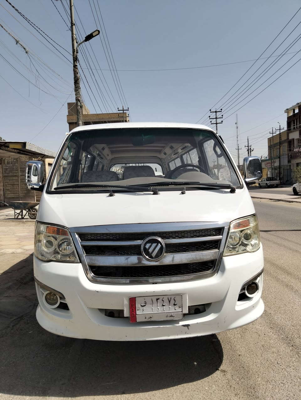 السلام عليكم موصليه فتون مكفوله كفاله عامه عدا الربع جوه قبق البانزين مصبوغ جماليه فقط مكفوله كفاله عامه السيارة موديل 2014 موصليه سنويه عضم عاج مصفره هيئه ومرور وخط وبحث شرط  السياره جاهزة مكينه وكير واكسن شرط وحداديه وتخم تاير جديد باتري جديد عينه وصينيه توني شادهن السيارة على نظام الشركه مكاني ناصريه مركز 
***********
***********
