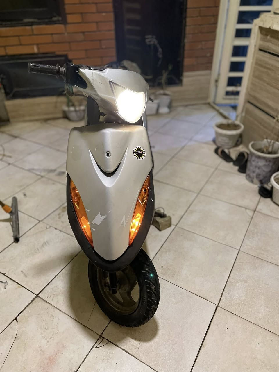 السلام وعليكم ماكس عدله بلاديه كامله مكمله مكينه ناعمه
كامله مكمله اي نقص مابيه بريك امامي فقط
كهربائيات كله شغاله هورن اشاير سلف سكنات بك لايت دشبول لايت عالي ناصي
دبلات وماشه واكسل كفاله
مكينه شرط شلعه معدل وناعمه
مكاني الدوره البوعيثه شراي اتصل وشلع عيوني
***********
