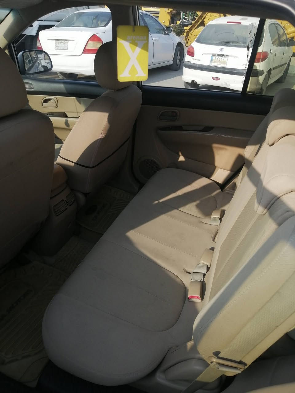 السلام عليكم
كيا كارنزا خليجي ٢٠٠٩ محرك ٢٠٠٠ دوش محرك وكير بحاله جيده  ٧ راكب بيه شاشه وفتحه قماره اطارات وبطاريه جديد مكفوله عدا بارد موضح بالسونار السياره عندي ٣ سنوات من الدوام للبيت سعره ١١٥ السياره بأسمي مكاني كربلاء الشراي يتصل ***********
