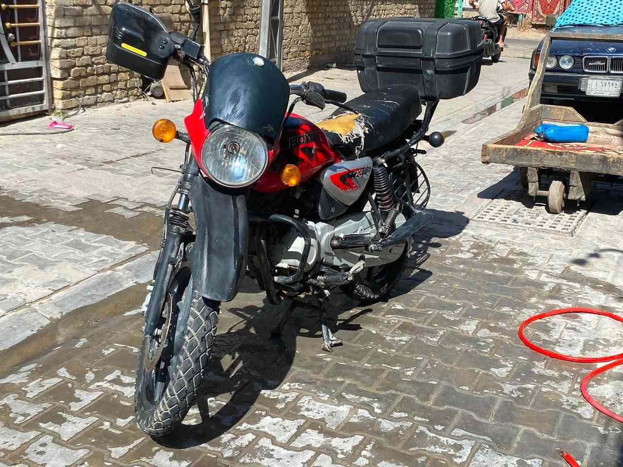 سلام عليكم من رخصت الادمن بوكسر مديل21 لوحات نكليزي تحويل ثاني يوم دراجة حلوة  ونضيفة سعر     واحد و900وبيهة مجال مكلف بل نشر شباب لحد يدخلو خاص هاذا الرقم وشكرأ***********
