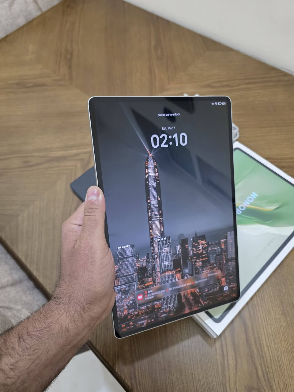 تابلت اونر ماجك باد 12.3 oled 256 نضافه 100% استعمال اقل الاسبوعين جديد بمعنى الكلمه كامل ملحقاته وياه الكيبورد و القلم و الكارتون و الشاحنه للبيع فقط سعره ٧٥٠ الف مكاني الكرادة ***********
