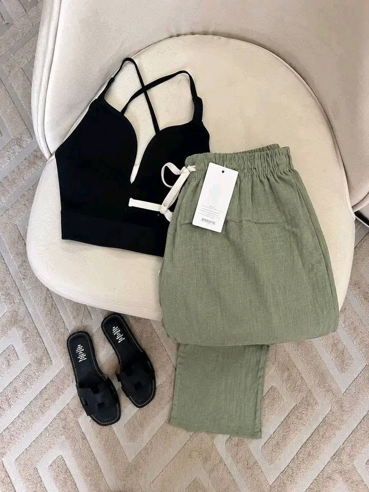 Pyjama Crop top 🌸🌸


**إذا كنت صاحب هذا الإعلان وتريد حذفه لأي سبب، رجاءا أرسل رسالة إلى الدعم الفني**