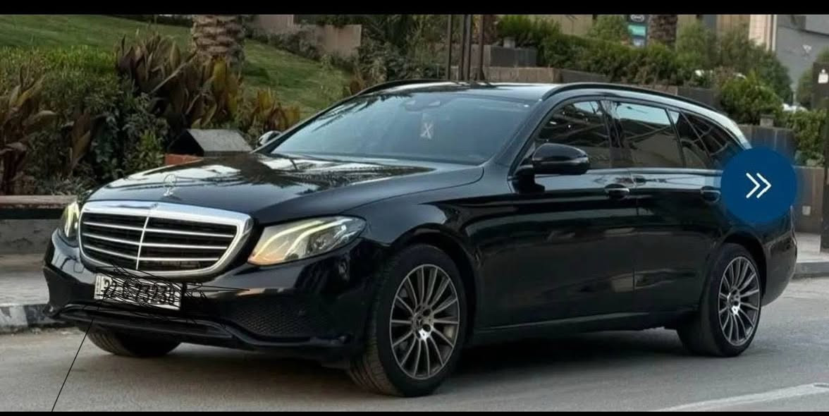 سلام عليكم 
مارسيدس e200 ستيت او ستيشن 
السياره كلين تايتل خليجيه موديل 2018
فول عده الفتحه ماشيه 65,000 السياره احلى من الصور بهواي 
مكينتها 4سلندر 2.0 تيربو يعني انسه البانزين 
معروفه مواصفات السياره رقمها اربيل
للبيع او المراوس سعرها 195 ورقه
للاستفسار الاتصال على الرقم ***********
المكان بغداد الدوره
