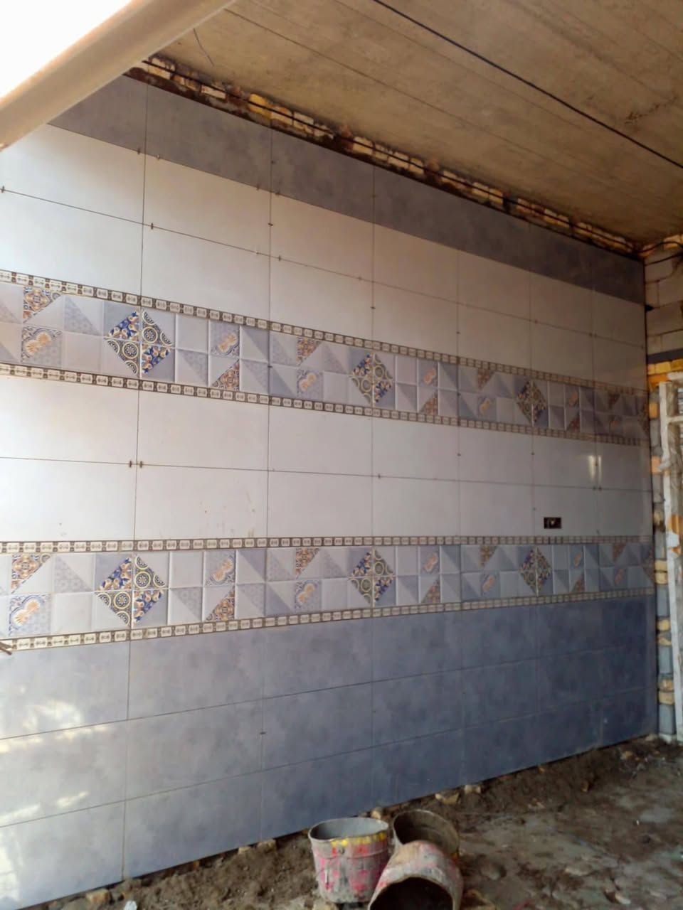 خلفه سيراميك ولبخ وبياض شغل درجه اولى والتزام بل عمل متفرق حاليأ وات ساب او اتصال ***********
