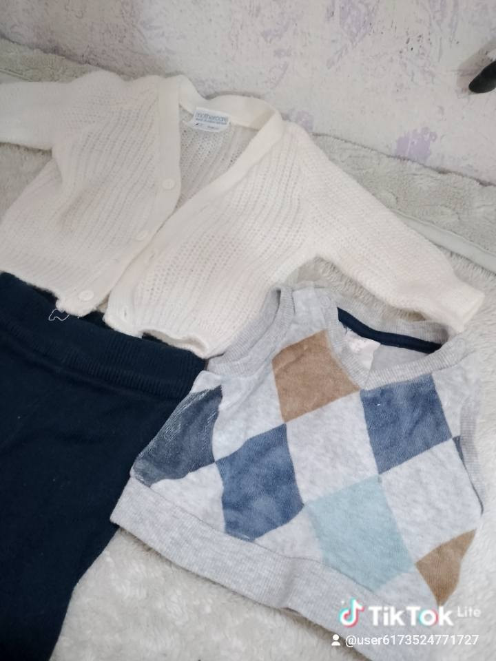 ع خمسميةوالف ملابس حديث ولادة وعدي حمالة اطفال خفيفةماركةجيكو ودراجات اثنين وسكوتر


**إذا كنت صاحب هذا الإعلان وتريد حذفه لأي سبب، رجاءا أرسل رسالة إلى الدعم الفني**