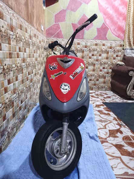 سلام عليكم دراجه لبيع مفتوحه مره وحده 49 بلاد سلف هندر شغال سعر 550 وبيه مجال ***********
