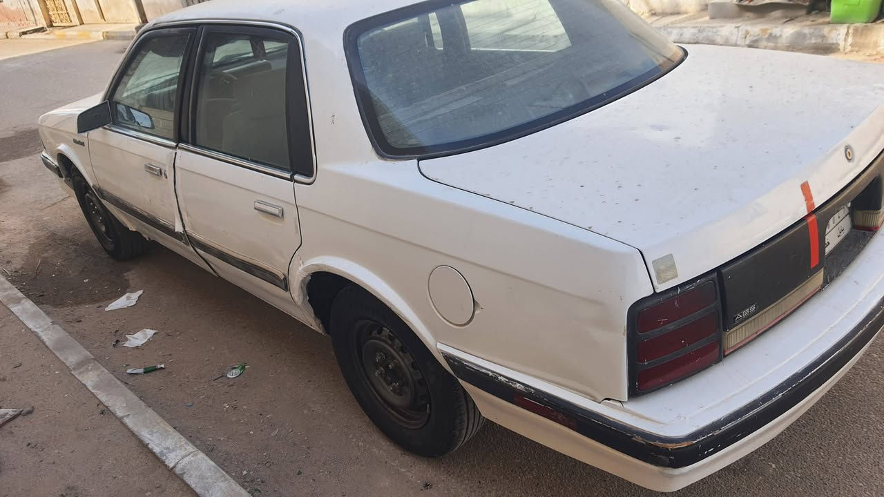 اولدز مكينه وكير حاويه مال كورله تشك الكاع بل شلعه سياره حلوه مال موضف يروح ويرجع بيها تخم تاير ماصاله شهر جديد كهربايات شغاله عده التبريد كامل بس عوزه ربط وبيها والشراي يخابر السعر 35  ***********
