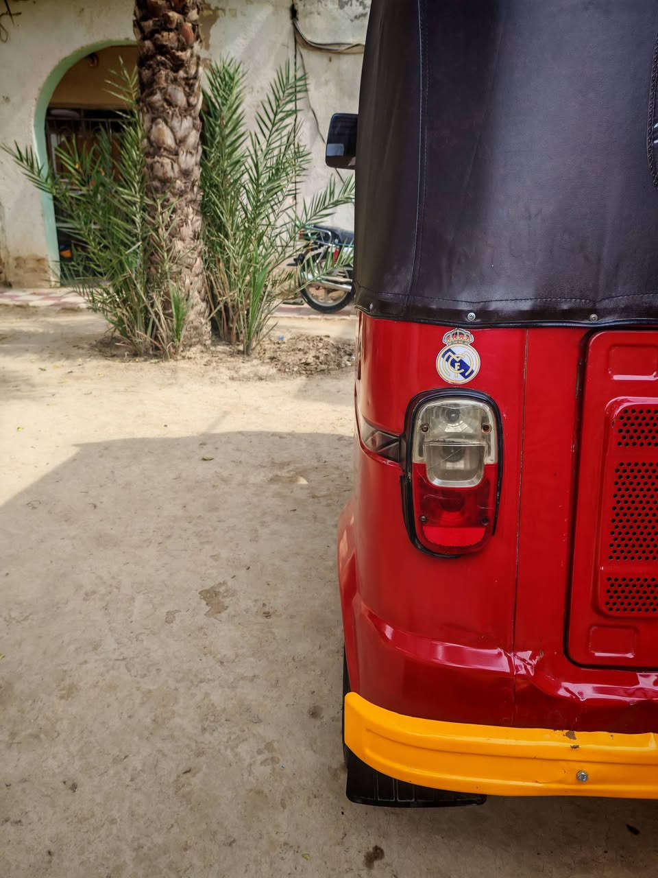 تكت تيفي أس موديل 2018 أوراق مكينة ٢١ السعر 3600الشراي يتصل ***********
